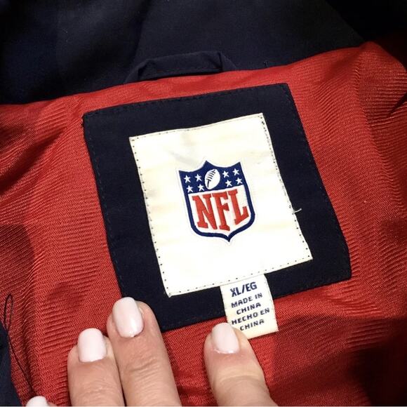 Brooks Reed Autographed Texans Zip Up Jacket - Picture 3 of 4